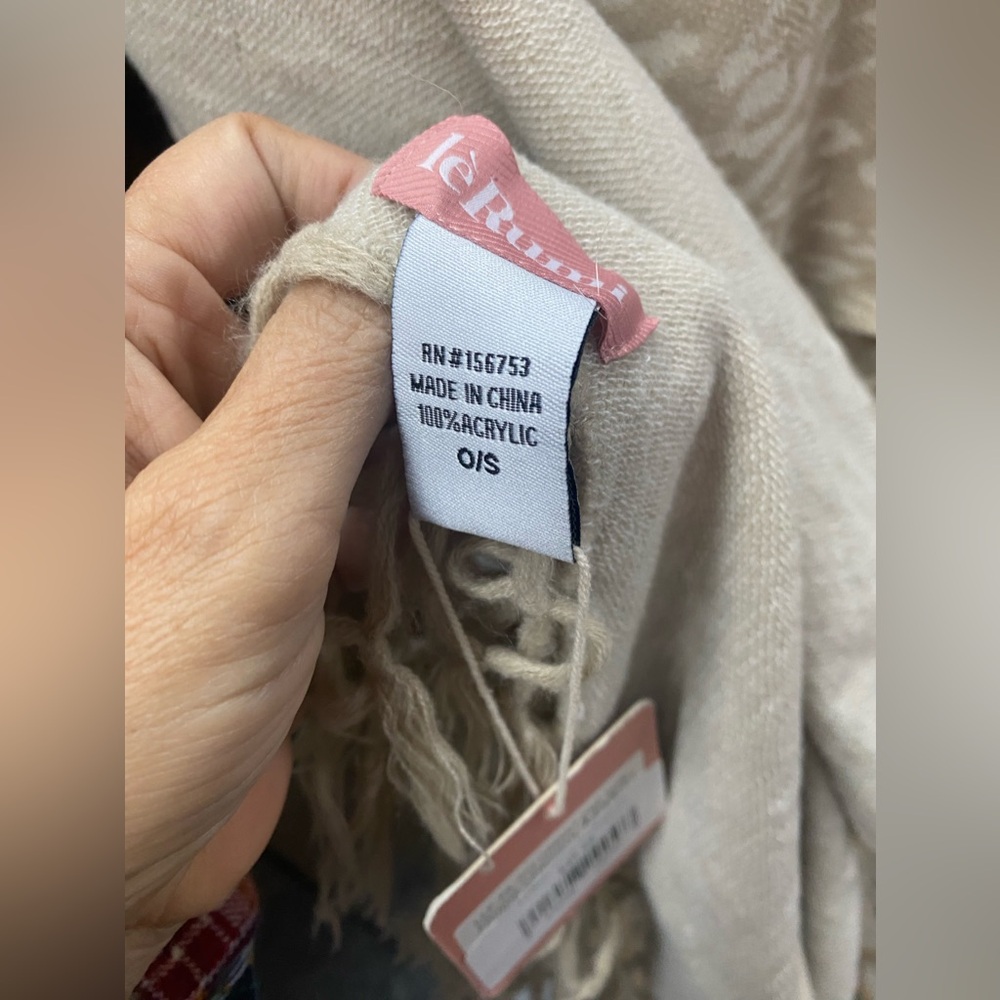 Sold
Fringed Cardigan - Picture 5 of 8